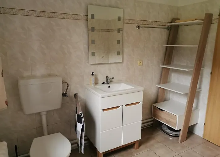 U Waltera Tatil Evi Police nad Metují